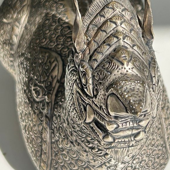 CAMBODIAN VINTAGE DRAGON ART DECOR, ANTIQUE 1900s BETEL NUT BOX - Picture 7 of 7